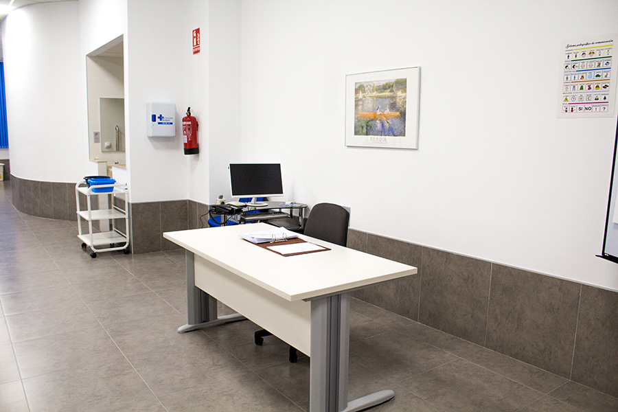 aulum-alquilar-aula-sociosanitaria-granada aulum-alquilar-aula-sociosanitaria-granada